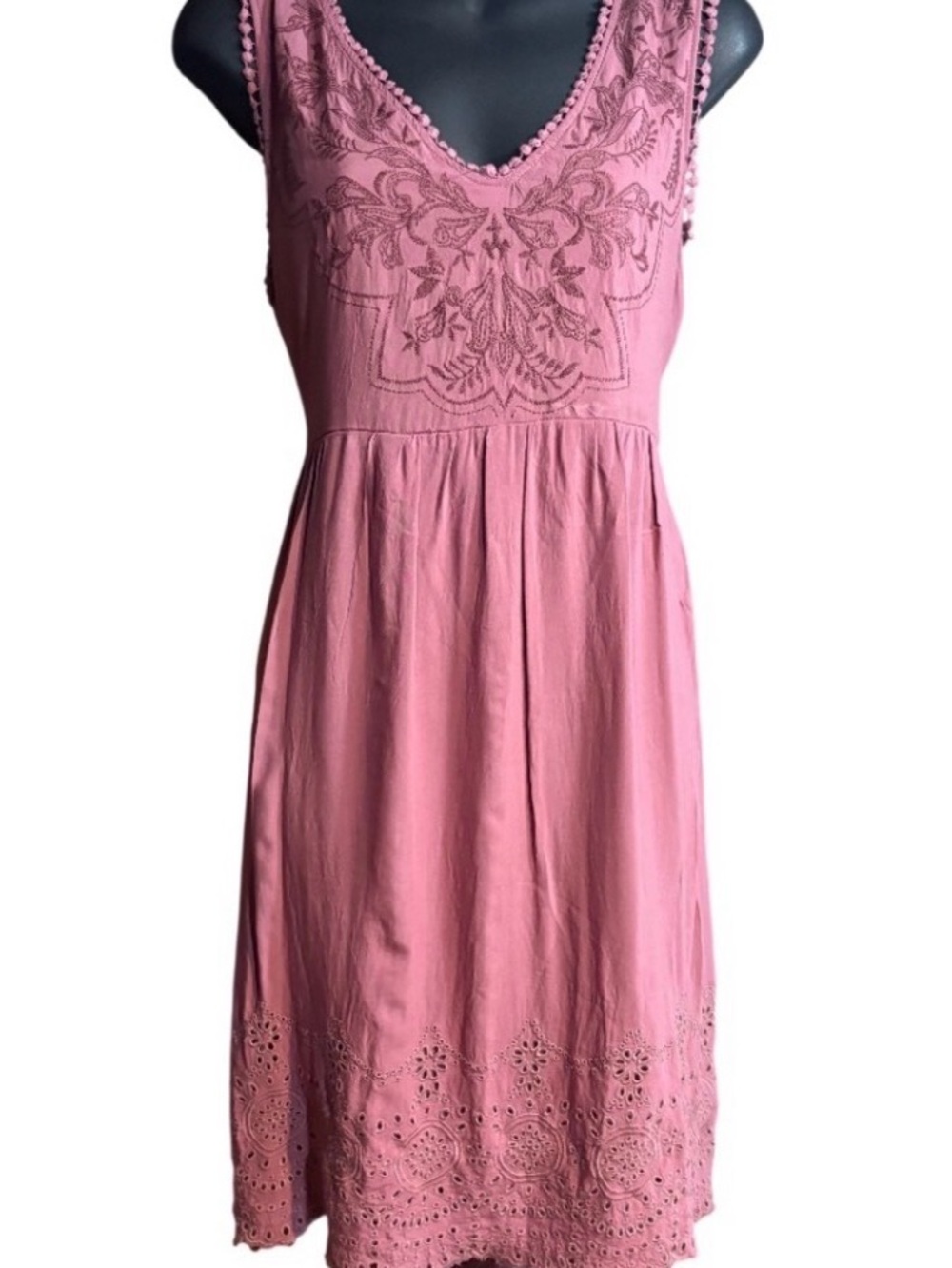 🌸 Knox Rose Embroidered Dress